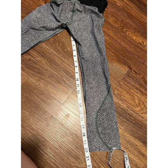 Lululemon Wunder Under Pants Black And White Size 2 - Picture 7 of 7